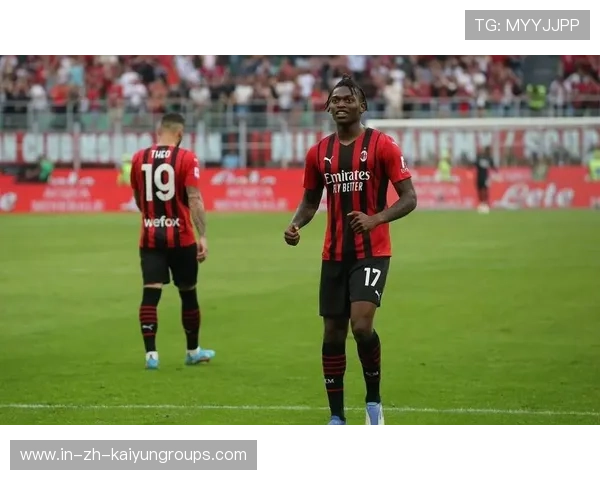 AC米兰莱奥弧顶推射入网